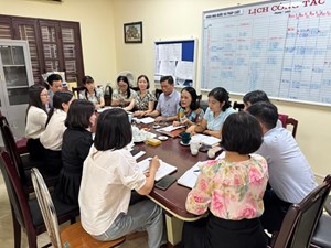 Khoa Nhà nước và pháp luật tổ chức họp khoa và thông tin khoa học